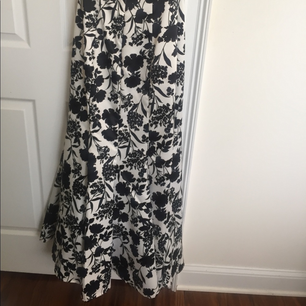 Cache Dress - Picture 5 of 8